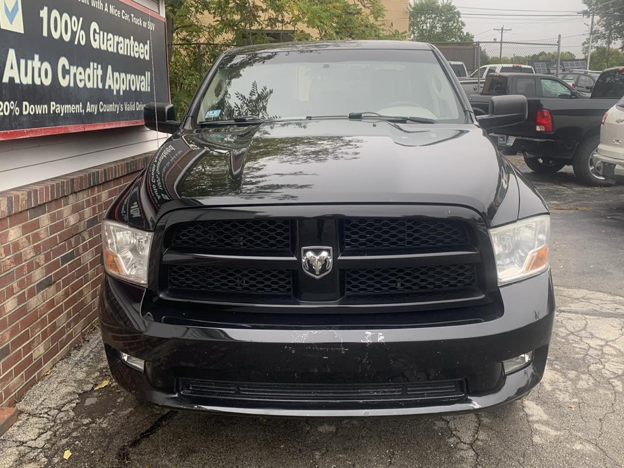 RAM 1500 4WD Quad Cab 140.5" Express 2012