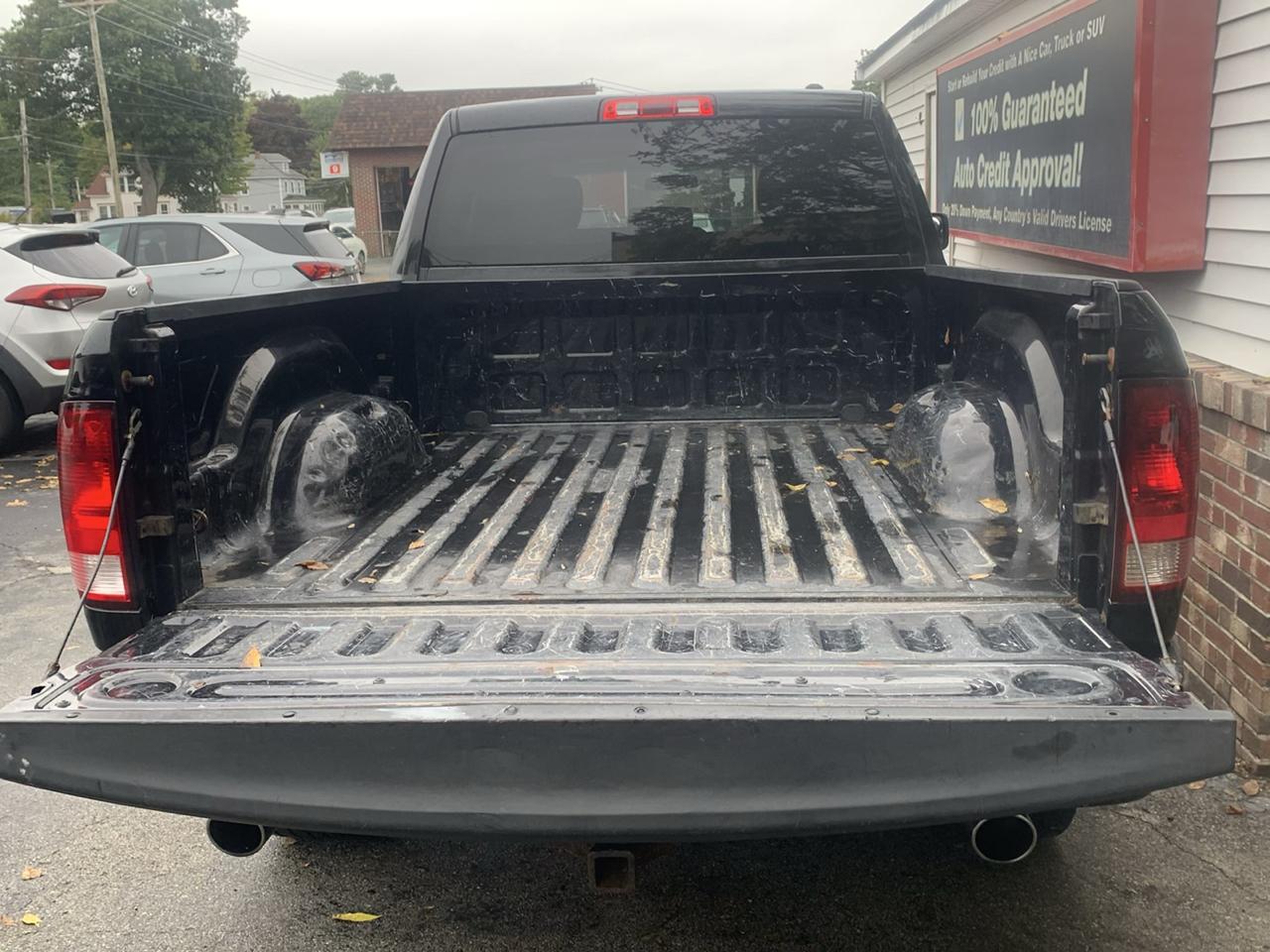 RAM 1500 4WD Quad Cab 140.5" Express 2012