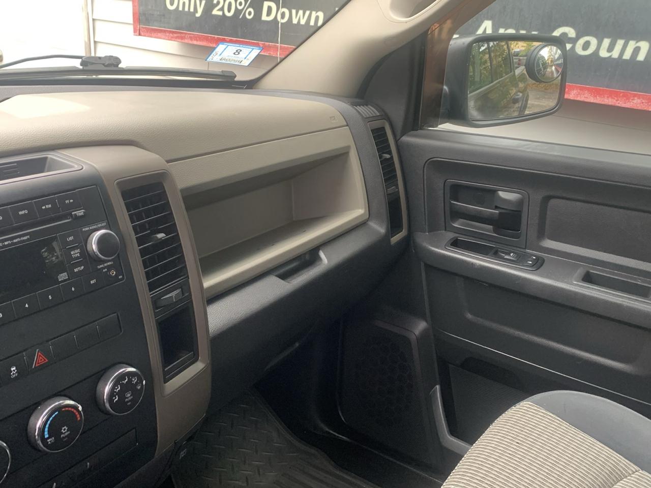 RAM 1500 4WD Quad Cab 140.5" Express 2012