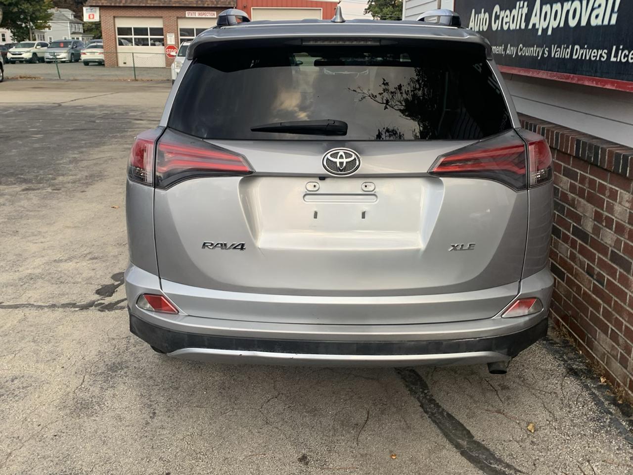 Toyota RAV4 Adventure AWD (Natl) 2018