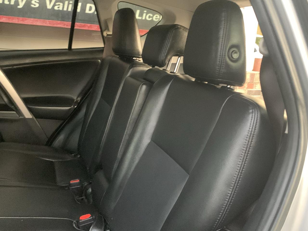 Toyota RAV4 Adventure AWD (Natl) 2018