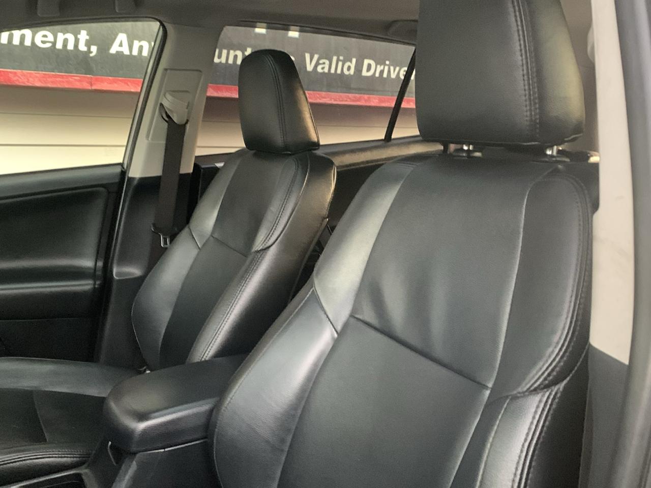 Toyota RAV4 Adventure AWD (Natl) 2018