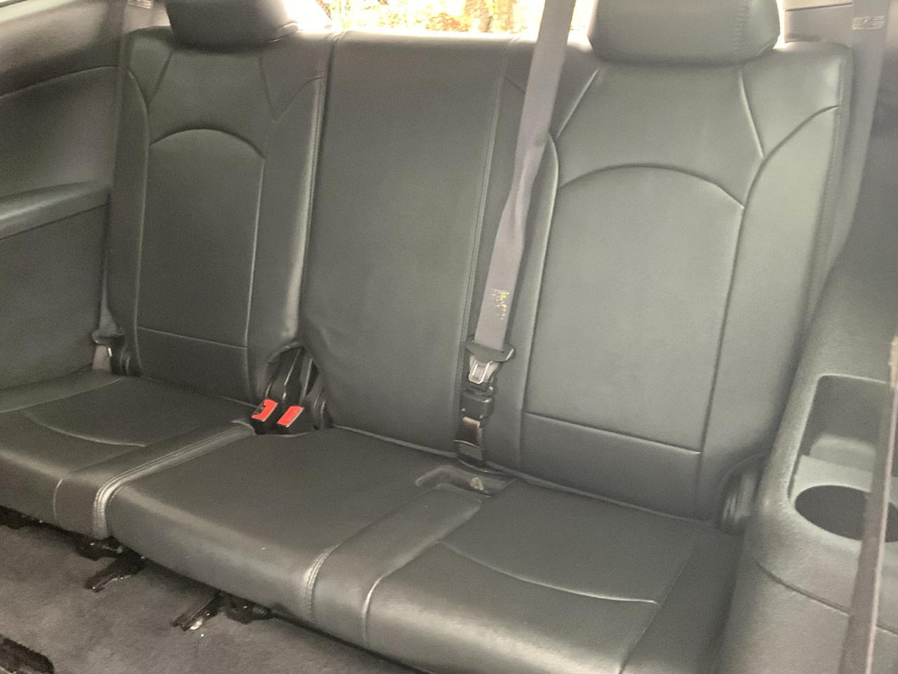 Chevrolet Traverse AWD 4dr LT w/2LT 2012