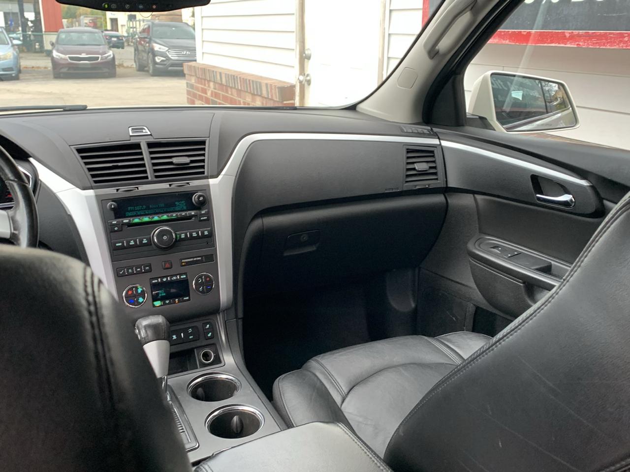 Chevrolet Traverse AWD 4dr LT w/2LT 2012
