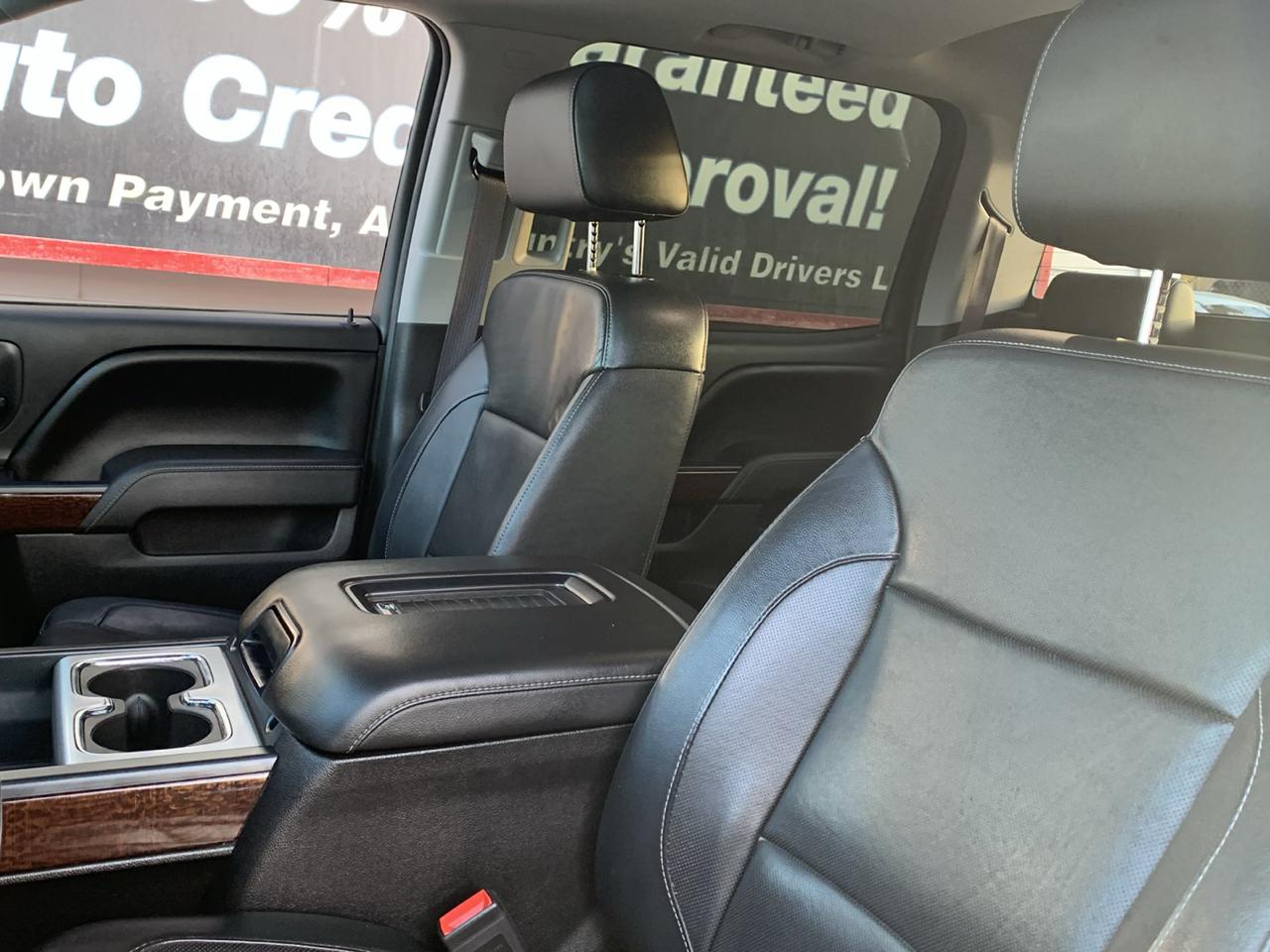 GMC Sierra 1500 4WD Crew Cab 143.5" SLT 2017