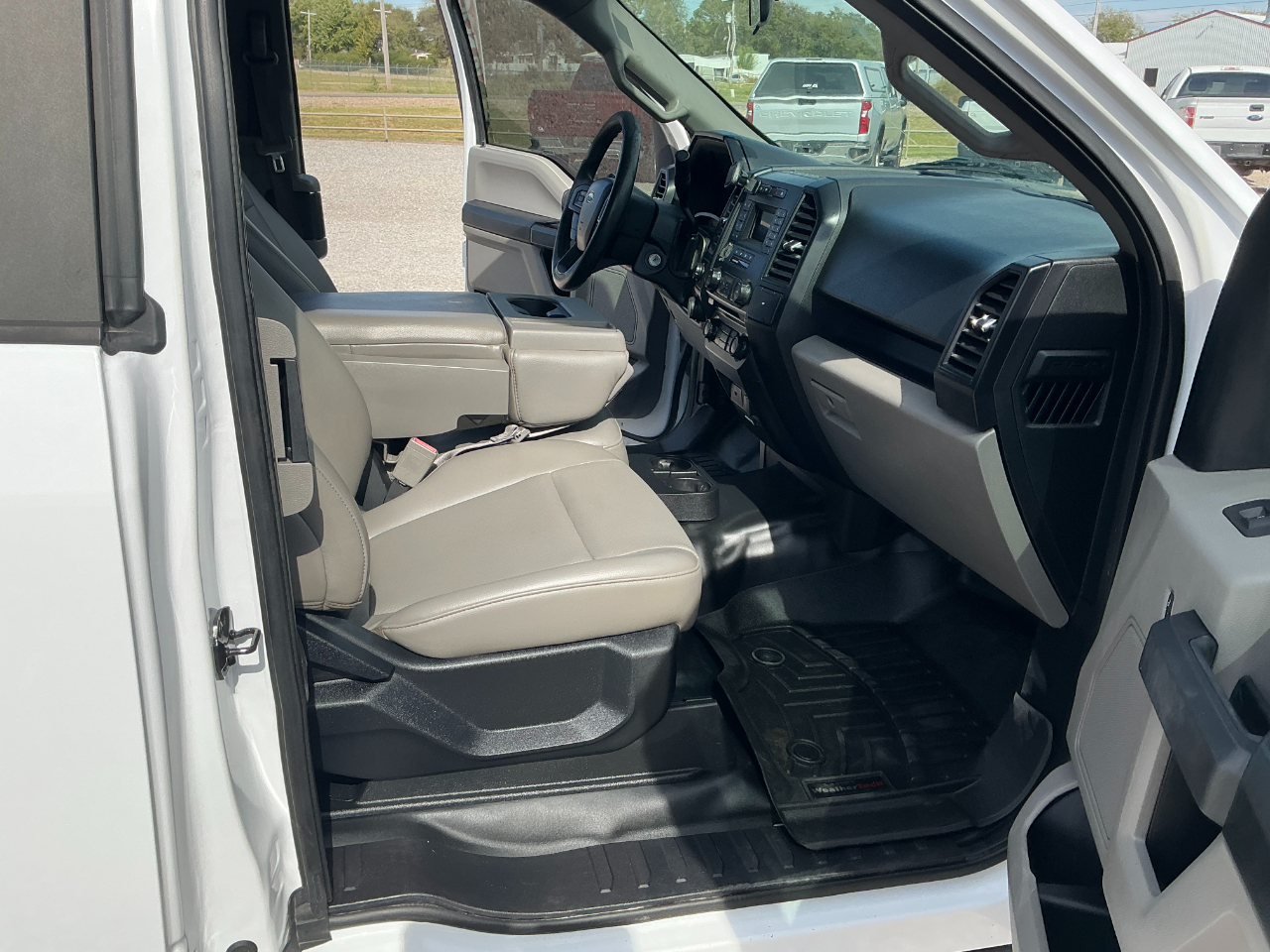 Ford F-150 XL SuperCab 6.5-ft. Bed 4WD 2018 Ford F-150 XL SuperCab 6.5-ft. Bed 4WD 2018