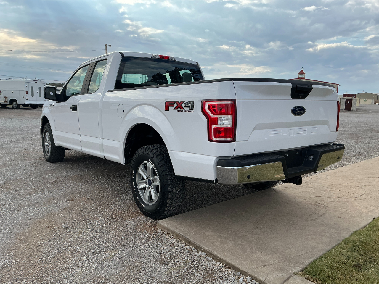 Ford F-150 XL SuperCab 6.5-ft. Bed 4WD 2018 Ford F-150 XL SuperCab 6.5-ft. Bed 4WD 2018