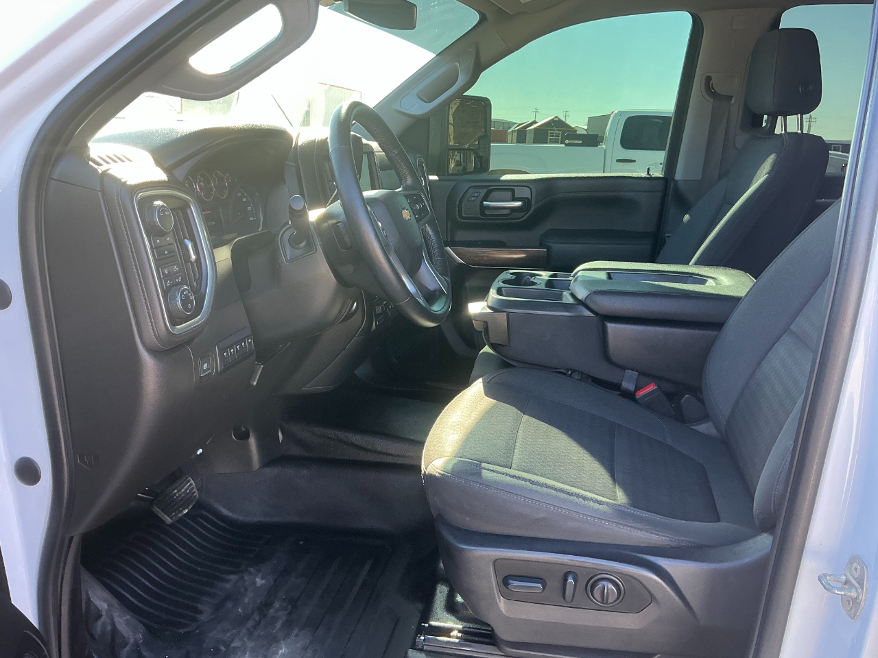 Chevrolet Silverado 2500HD LT Crew Cab Long Box 4WD 2022