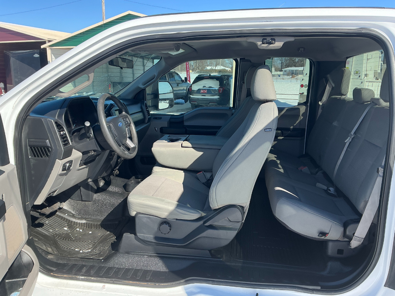 Ford F-250 SD XL SuperCab Long Bed 4WD 2019