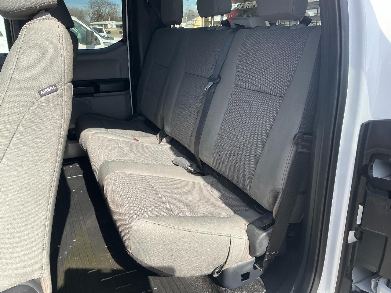 Ford F-350 SD XL SuperCab Long Bed 4WD 2022