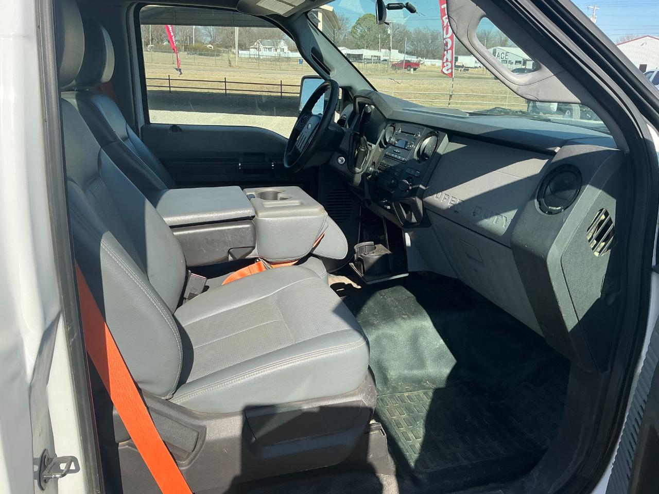 Ford F-350 SD XL DRW 4WD 2015