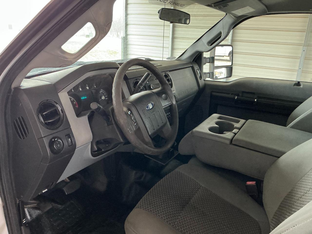 Ford F-350 SD XL DRW 4WD 2013