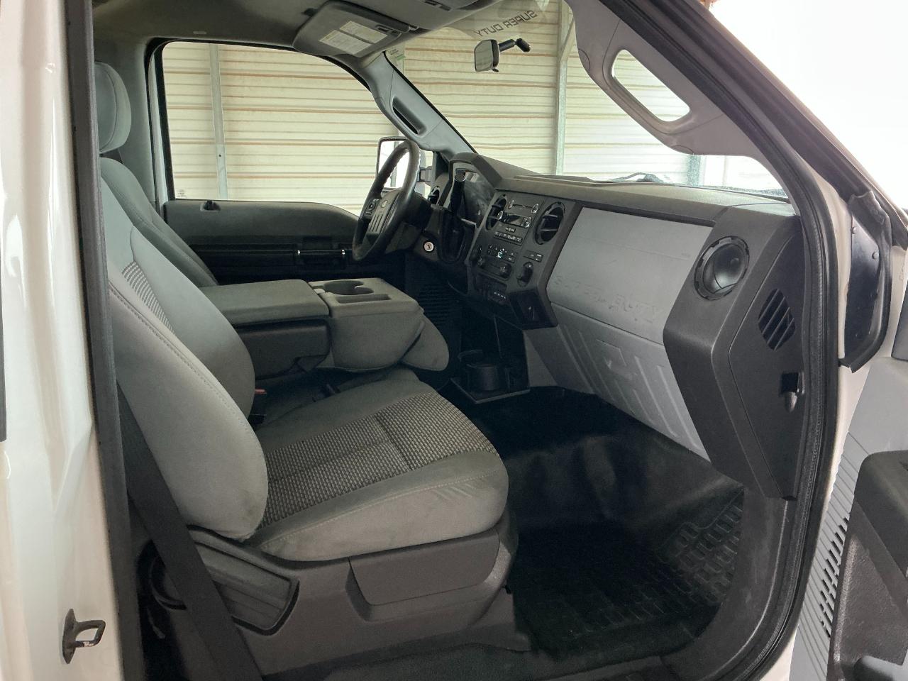 Ford F-350 SD XL DRW 4WD 2013