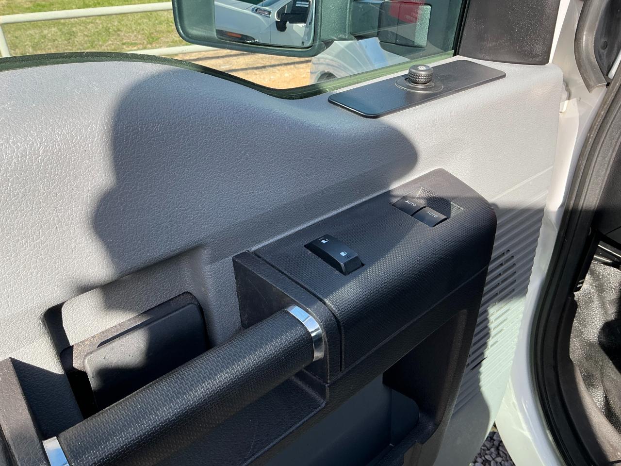 Ford F-250 SD XL SuperCab Long Bed 2WD 2015