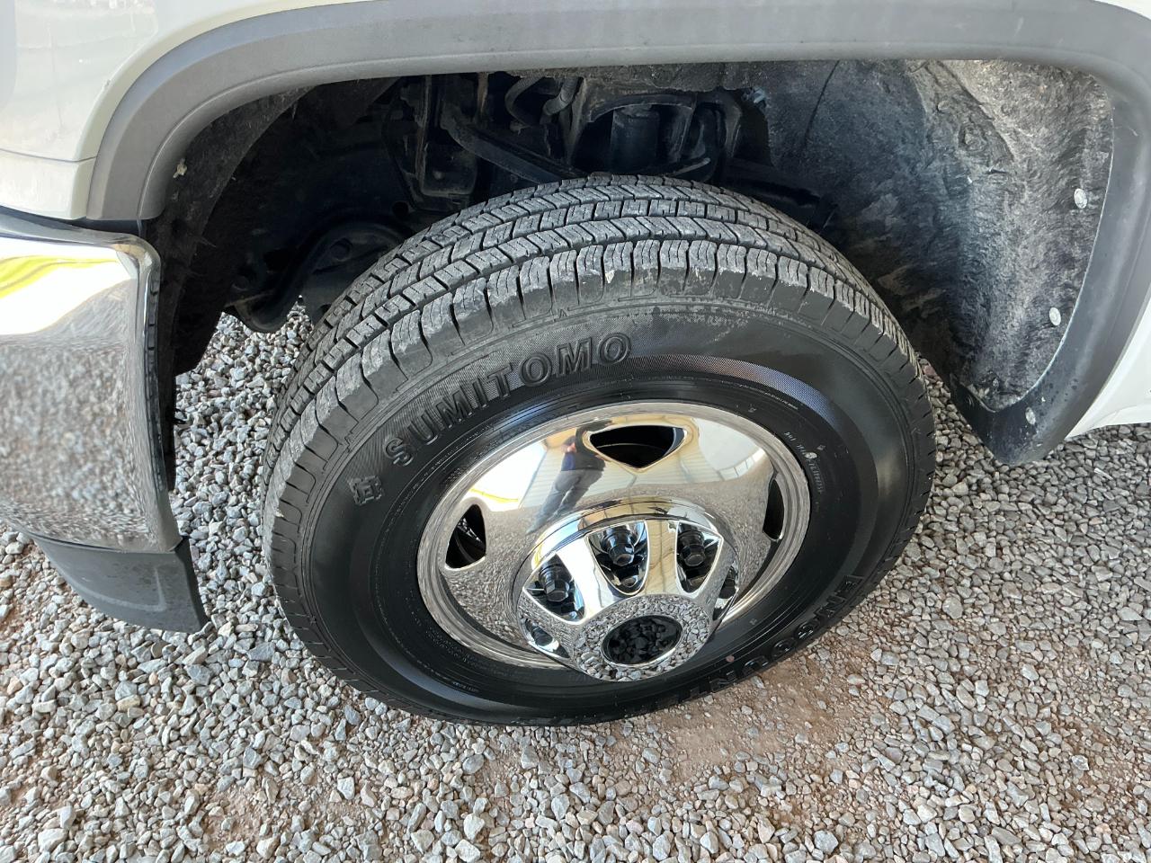 GMC Sierra 3500HD Base Crew Cab Long Box 4WD 2016