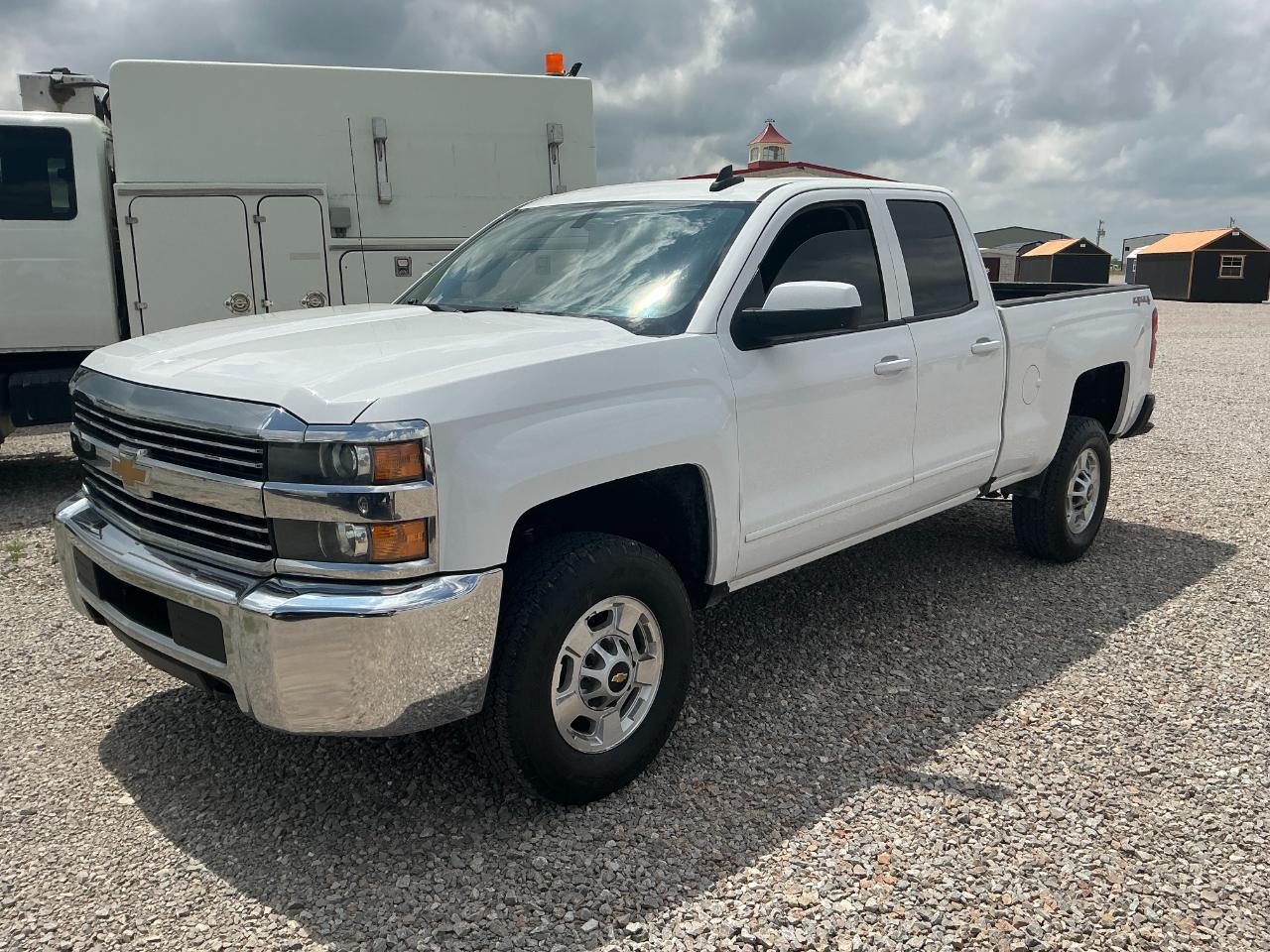 Chevrolet Silverado 2500HD LT Double Cab 4WD 2017