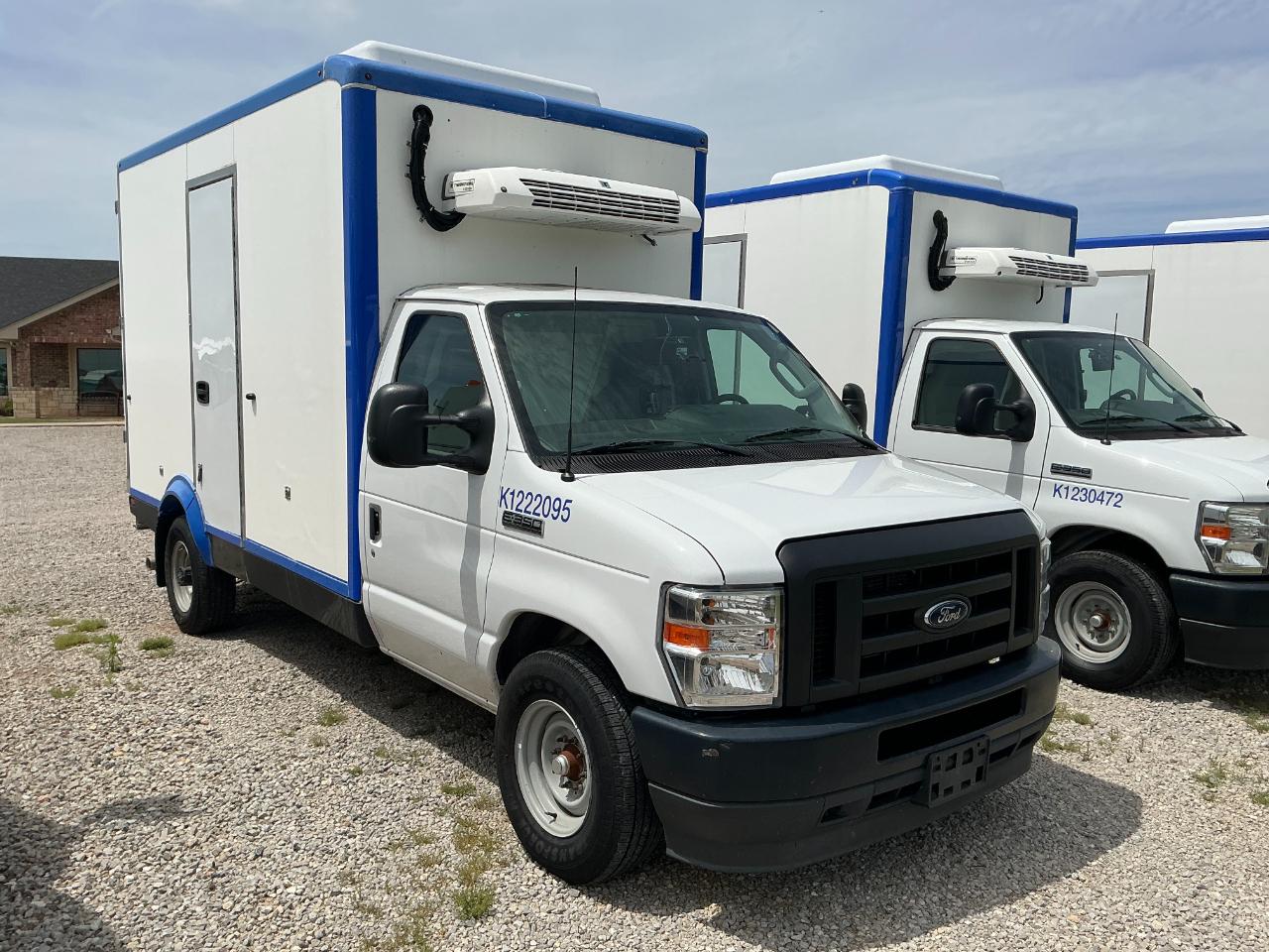 Ford Econoline E-350 Super Duty 2023