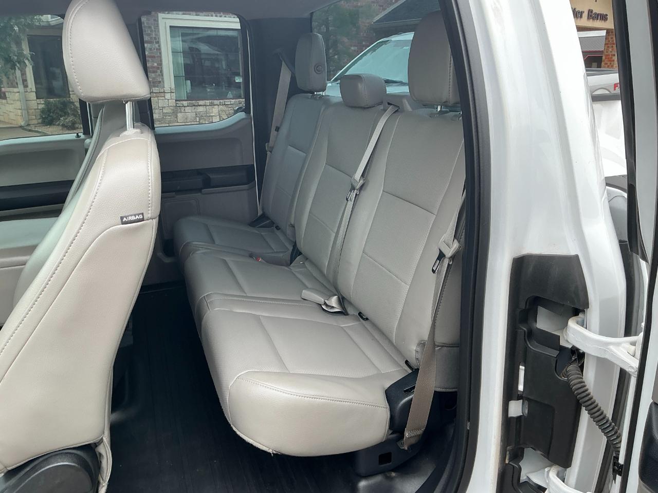 Ford F-150 XL SuperCab 8-ft. 2WD 2016
