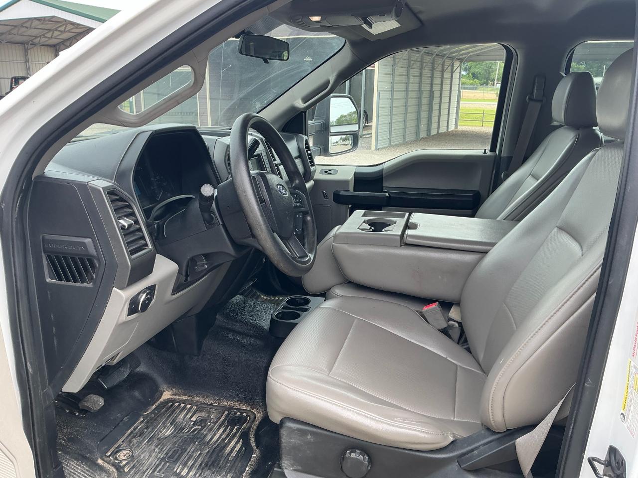 Ford F-350 SD XL Crew Cab Long Bed 4WD 2019