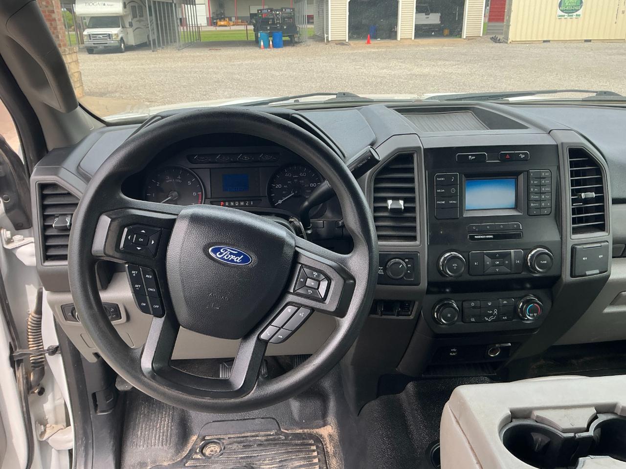 Ford F-350 SD XL Crew Cab Long Bed 4WD 2019
