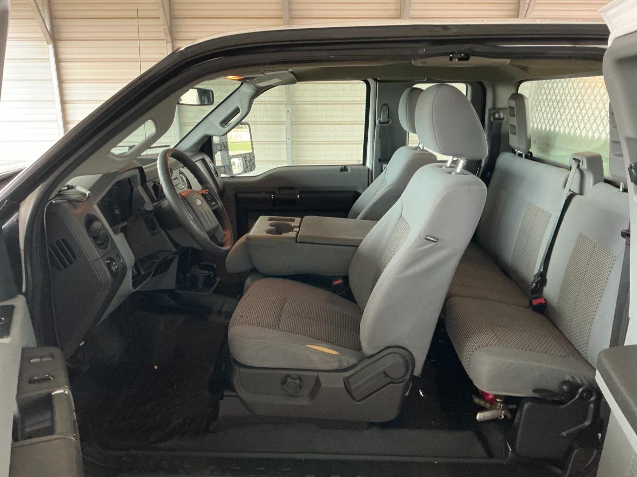 Ford F-250 SD XL SuperCab Long Bed 2WD 2016