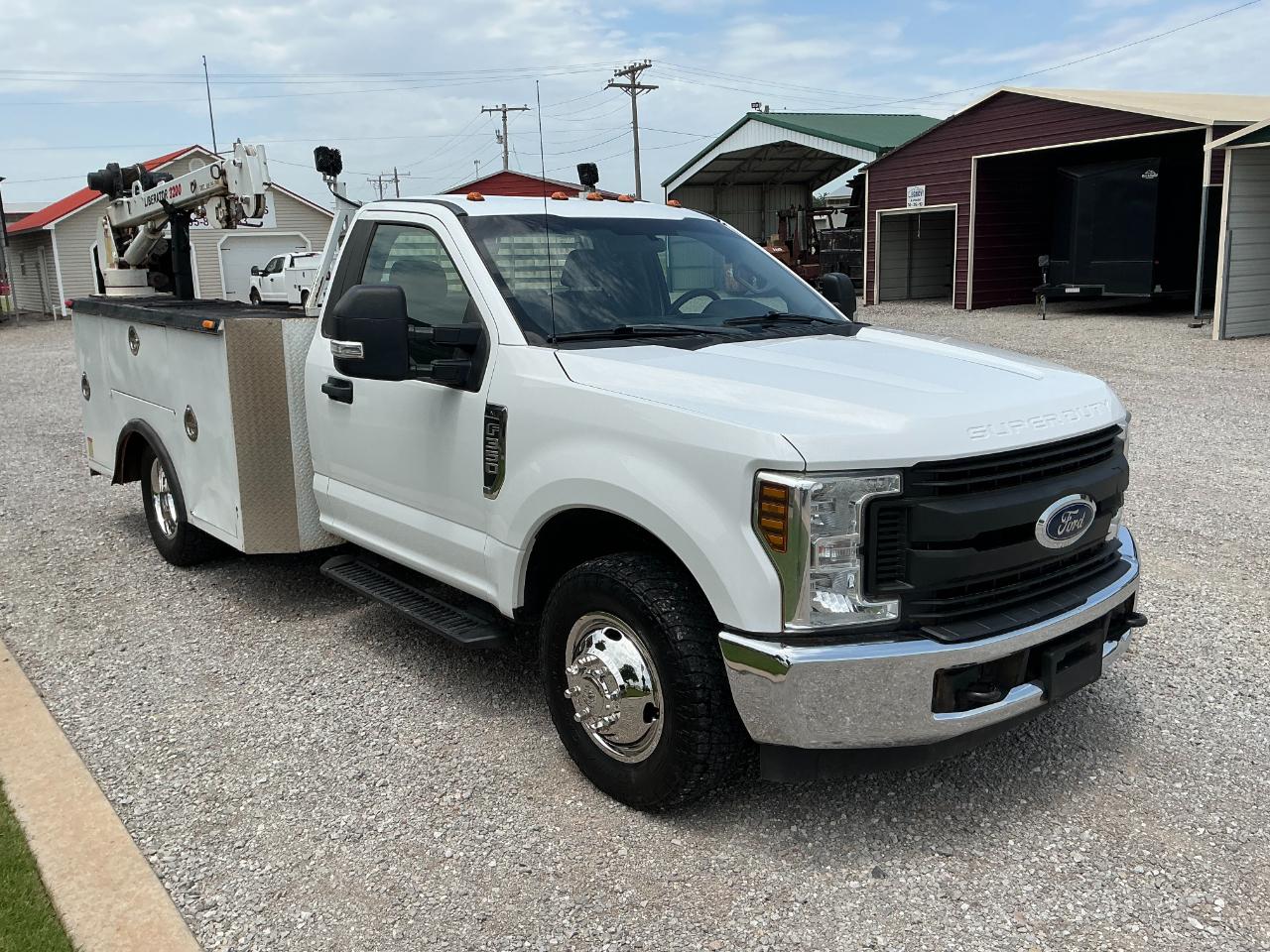 Ford F-350 SD XL 2WD DRW 2019