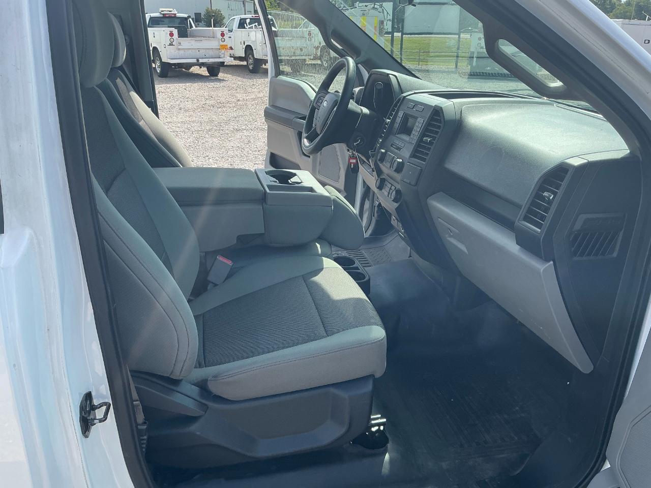 Ford F-150 XL 8-ft. Bed 2WD 2016