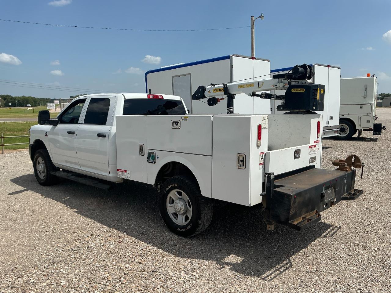 RAM 3500 Tradesman Crew Cab 4WD 2023