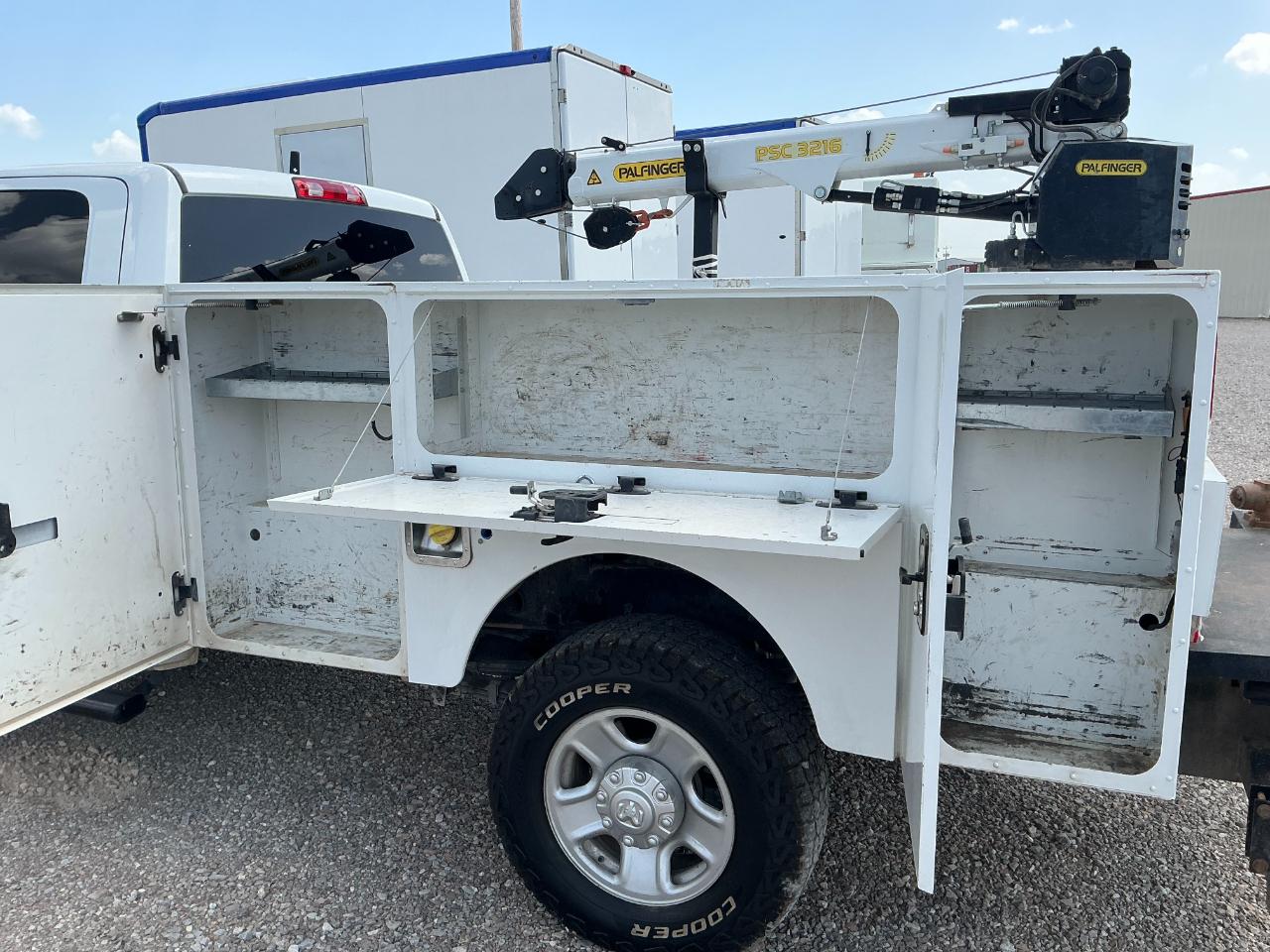RAM 3500 Tradesman Crew Cab 4WD 2023