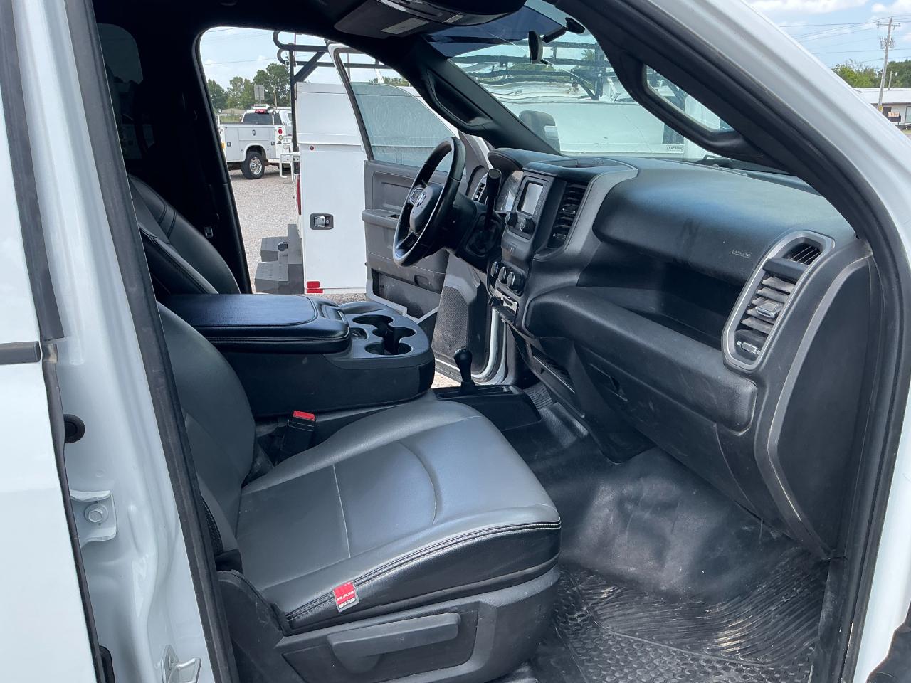 RAM 3500 Tradesman Crew Cab 4WD 2023