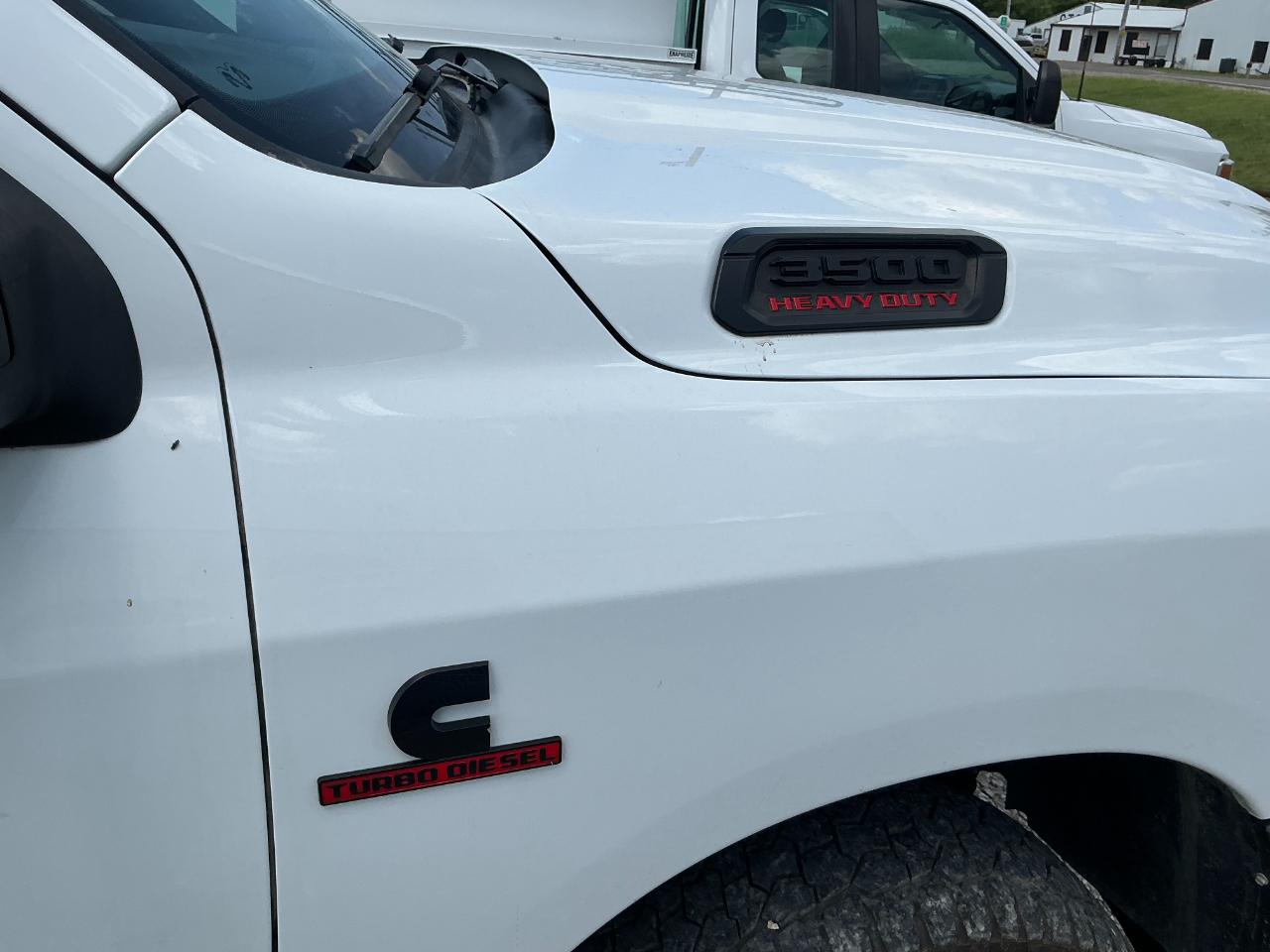 RAM 3500 Tradesman Crew Cab 4WD 2023