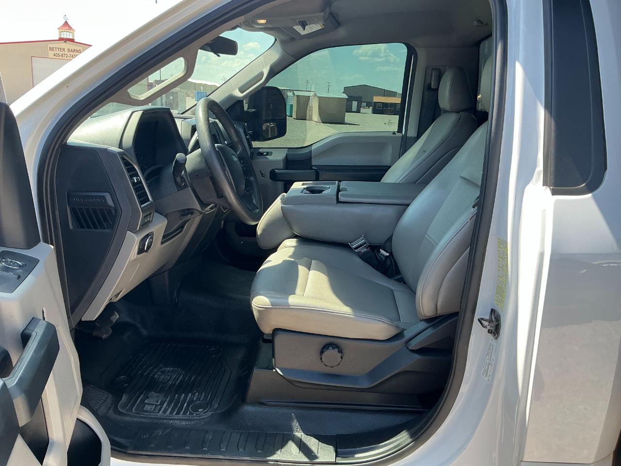 Ford F-450 SD Regular Cab DRW 2WD 2022