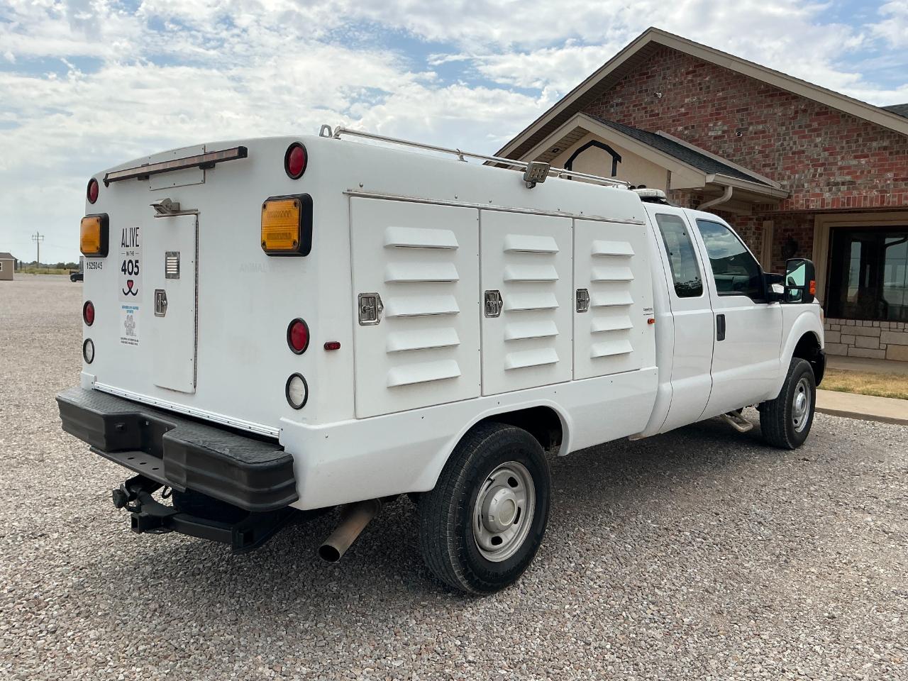 Ford F-250 SD XL SuperCab 4WD 2015