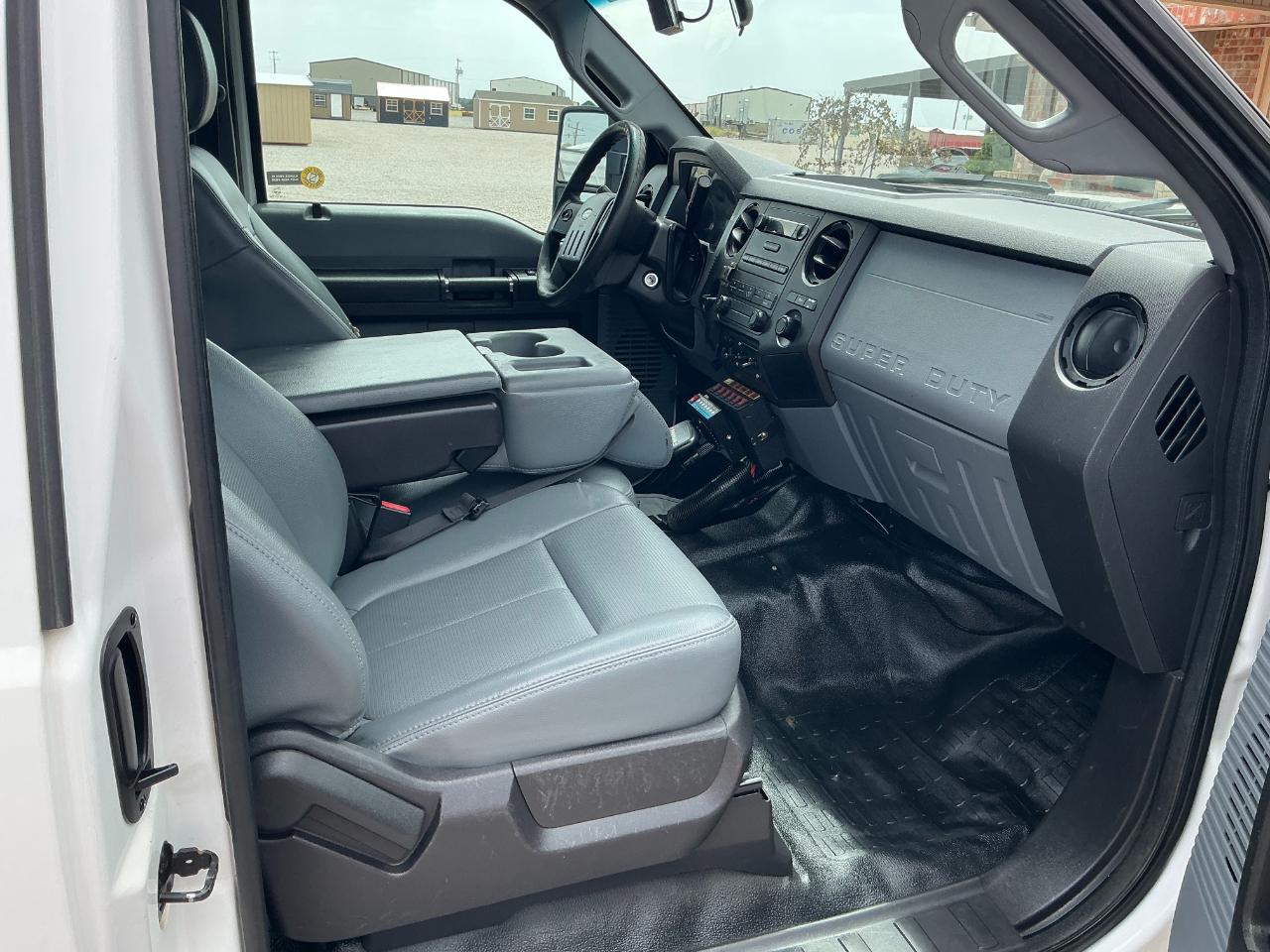 Ford F-250 SD XL SuperCab 4WD 2015