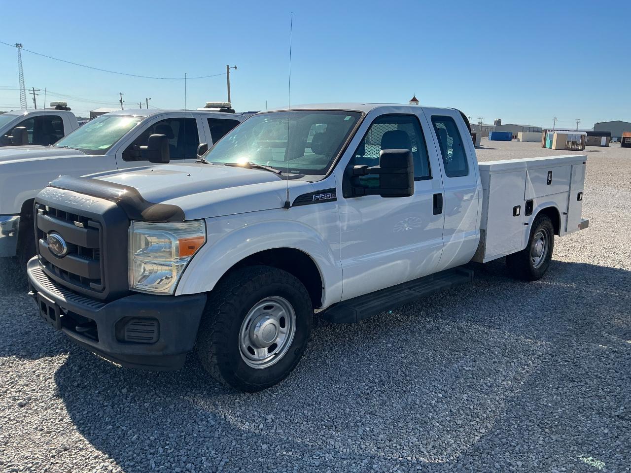 Ford F-250 SD XL SuperCab Long Bed 2WD 2015
