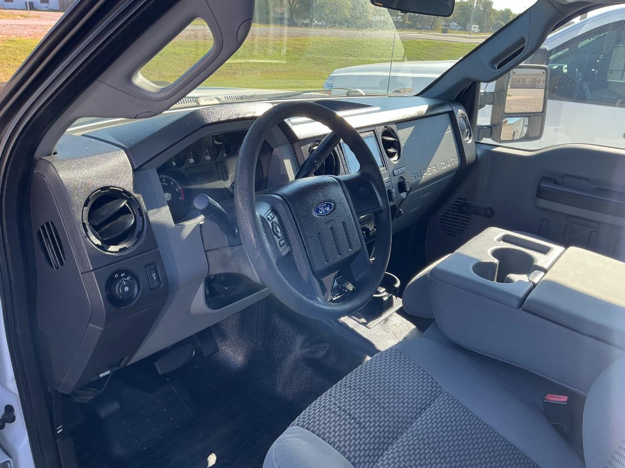 Ford F-250 SD XL SuperCab Long Bed 2WD 2015