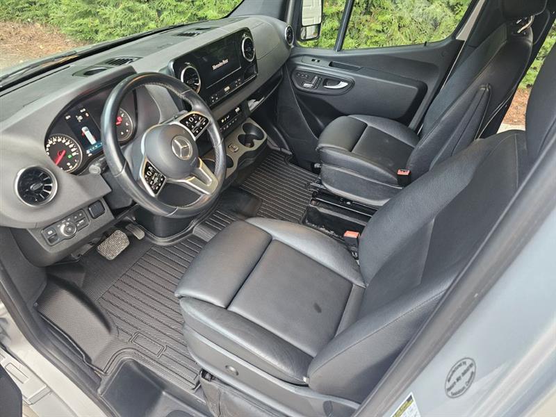 Mercedes-Benz Sprinter 3500 Wagon 144-in. WB 2019