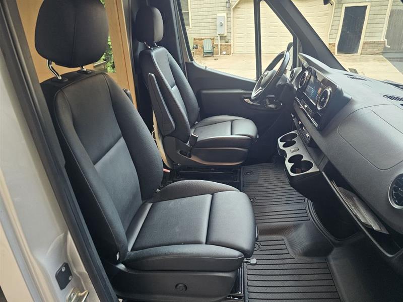 Mercedes-Benz Sprinter 3500 Wagon 144-in. WB 2019