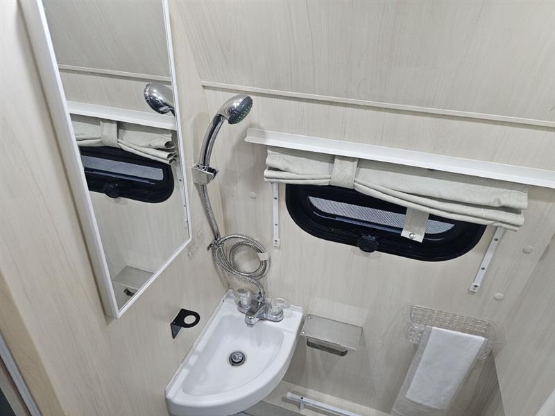 Mercedes-Benz Sprinter 3500 Wagon 144-in. WB 2019