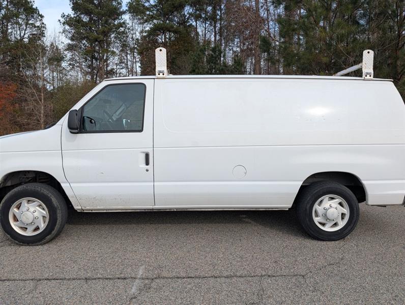 Ford Econoline E-150 2008