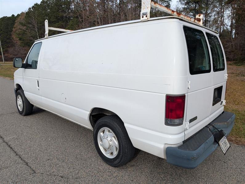 Ford Econoline E-150 2008