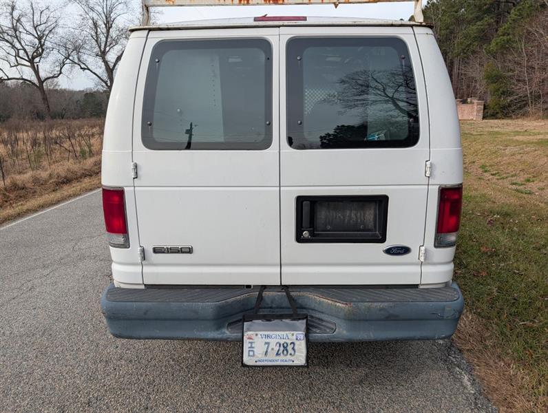 Ford Econoline E-150 2008