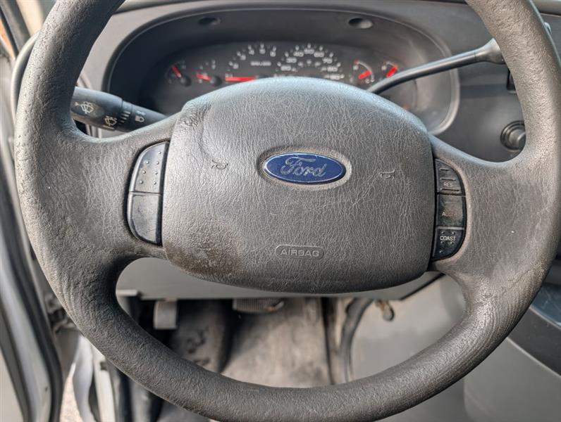 Ford Econoline E-150 2008