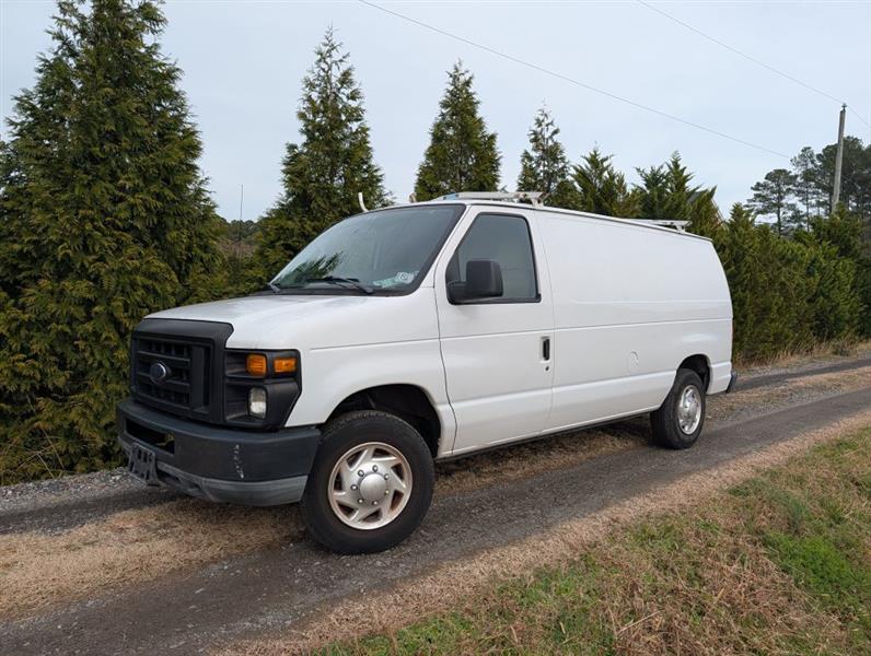 Ford Econoline E-150 2010