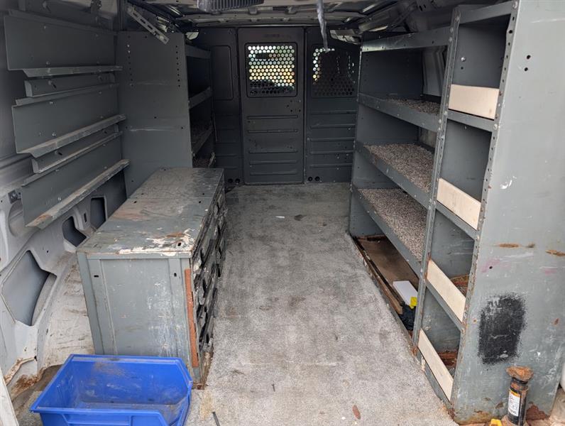 Ford Econoline E-150 2010