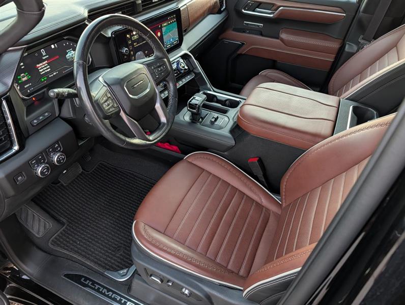 GMC Sierra 1500 Denali Ultimate Crew Cab 4WD 2023