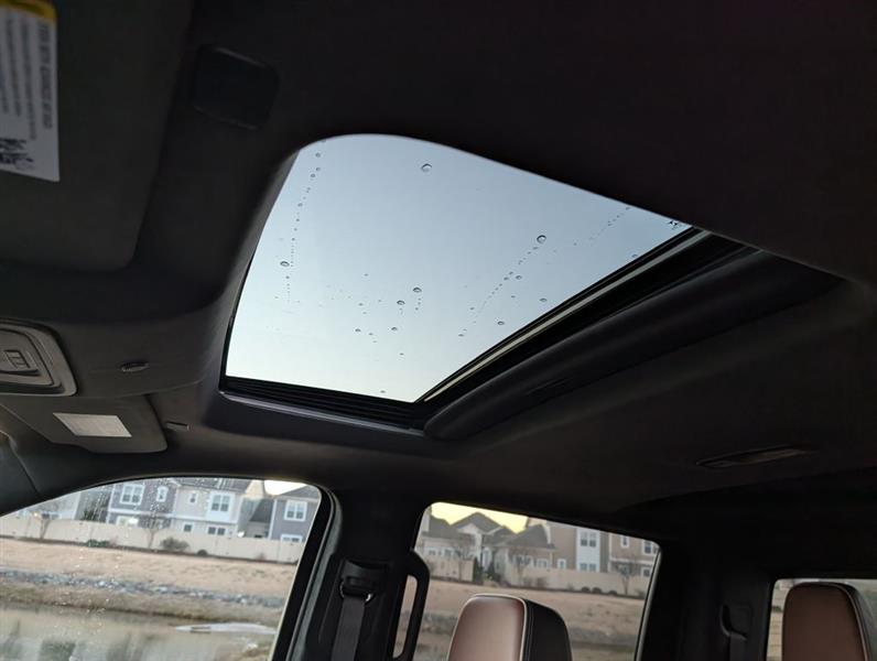 GMC Sierra 1500 Denali Ultimate Crew Cab 4WD 2023