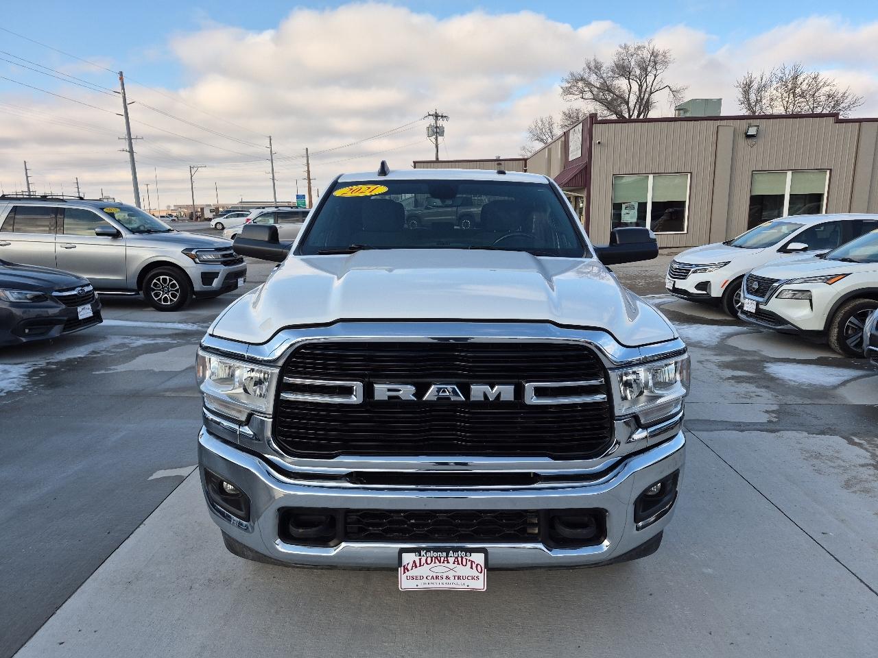 RAM 2500 Tradesman Crew Cab SWB 4WD 2021