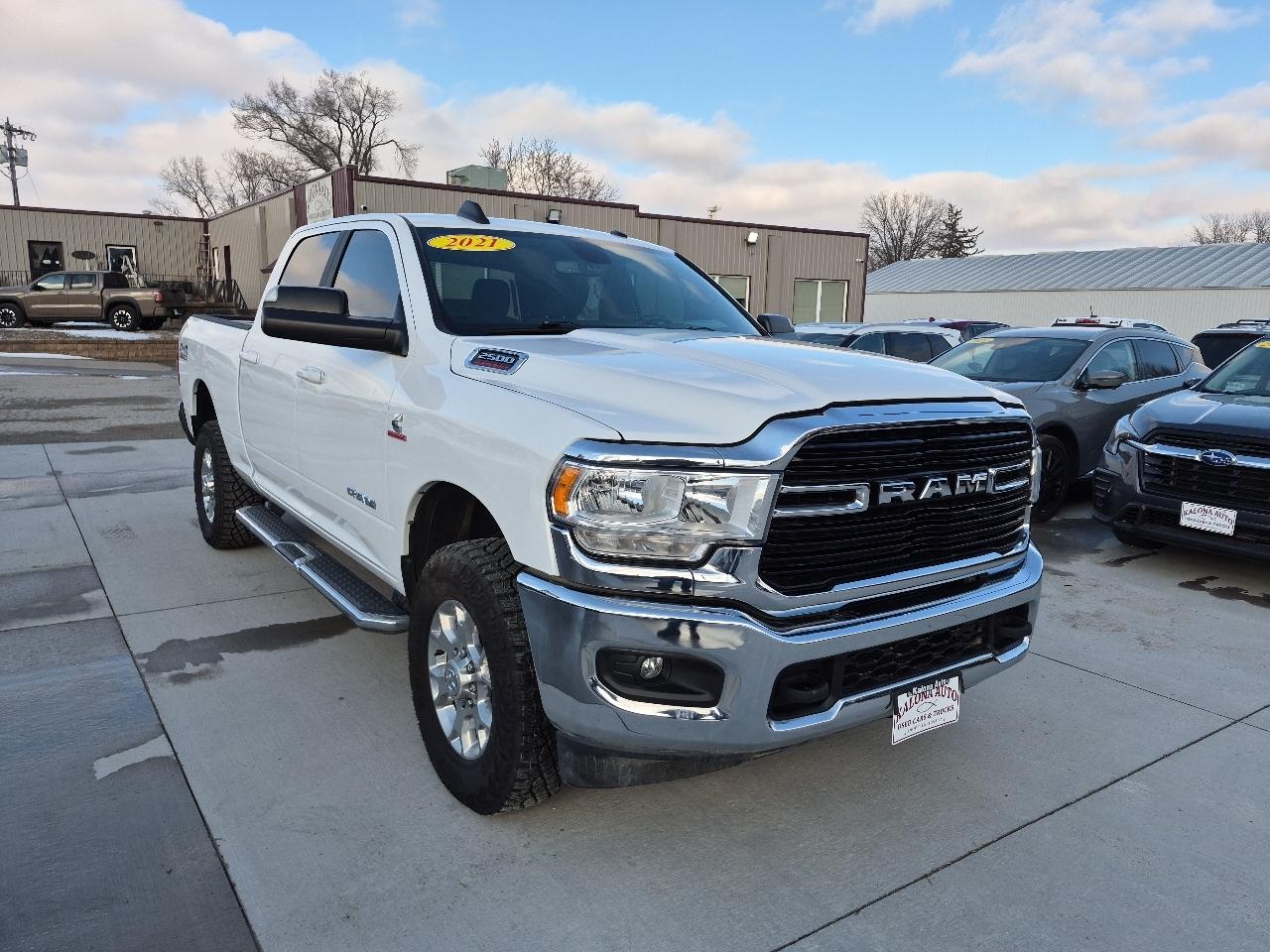 RAM 2500 Tradesman Crew Cab SWB 4WD 2021