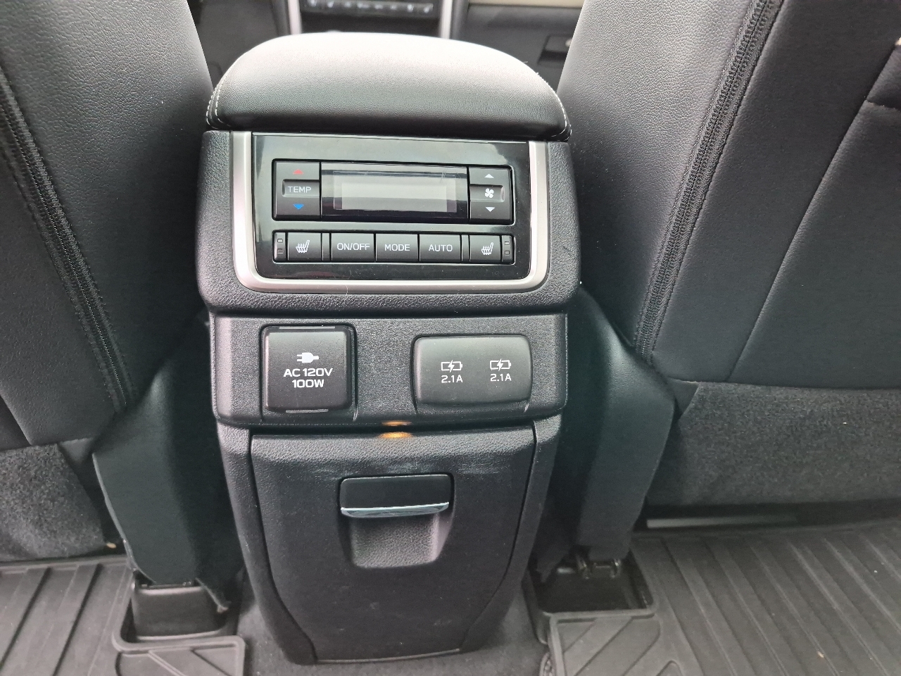 Subaru Ascent Touring 2022